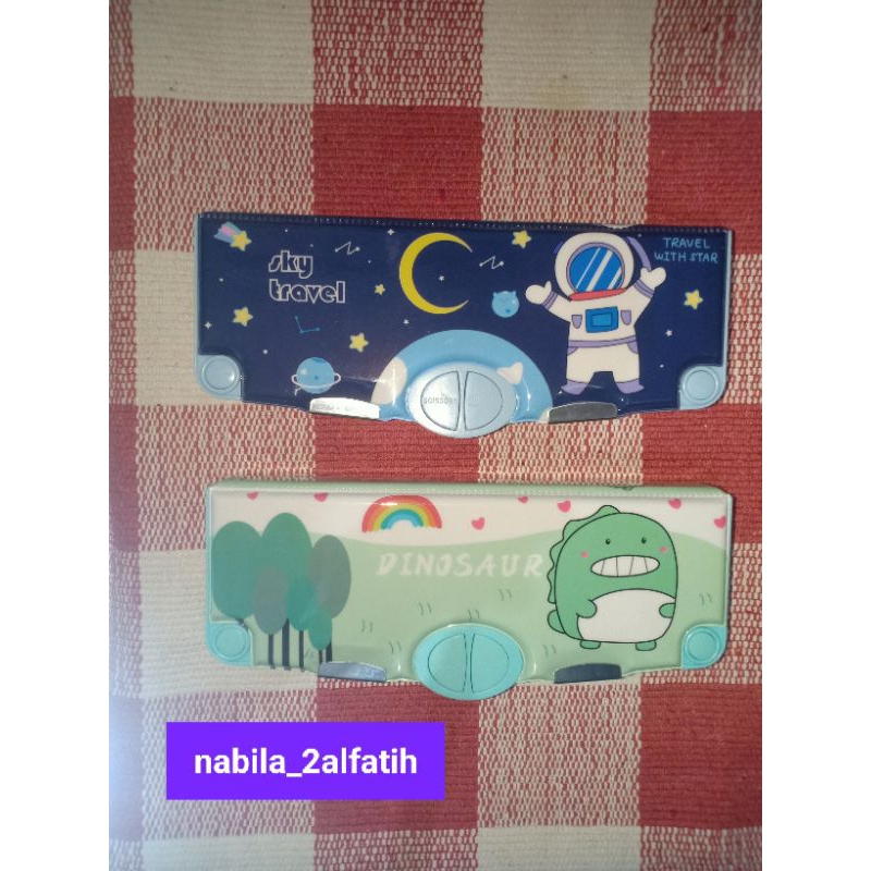 

kotak pensil multifungsi dinosaurus dan astronot