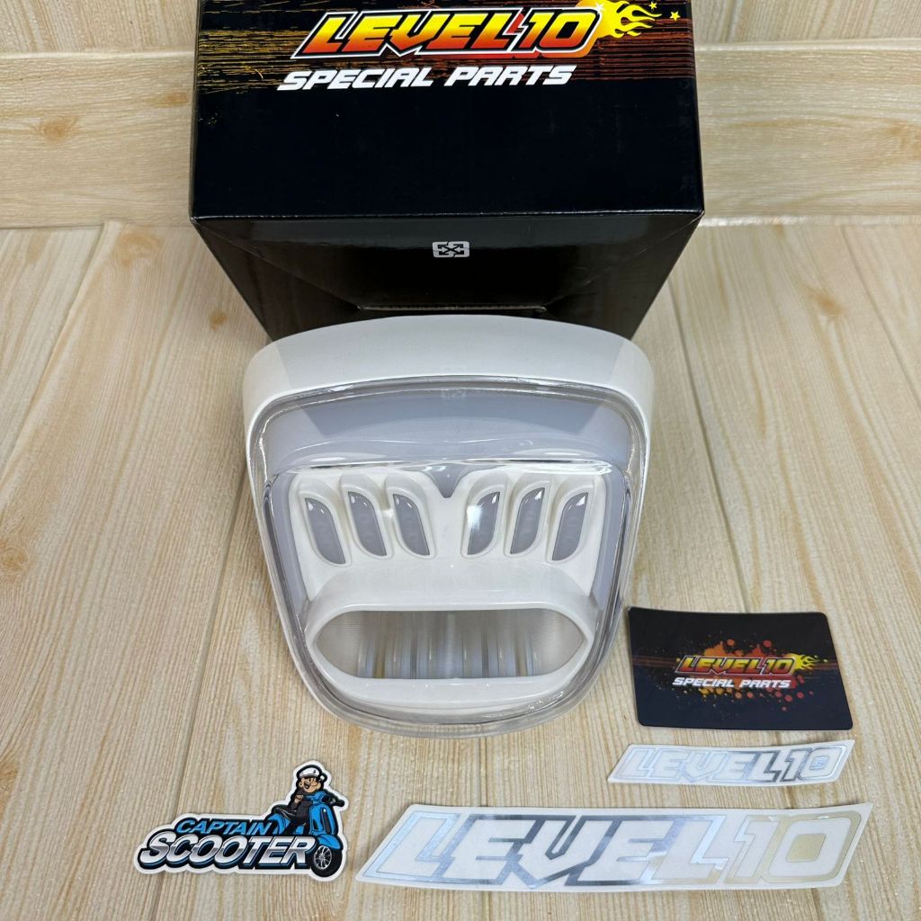 Level10 Stoplamp Level-10 Justin White Running Vespa Sprint Primavera