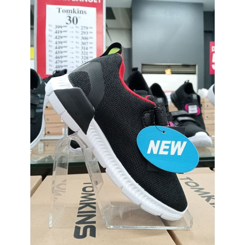 Tomkins Alpha Hitam Merah