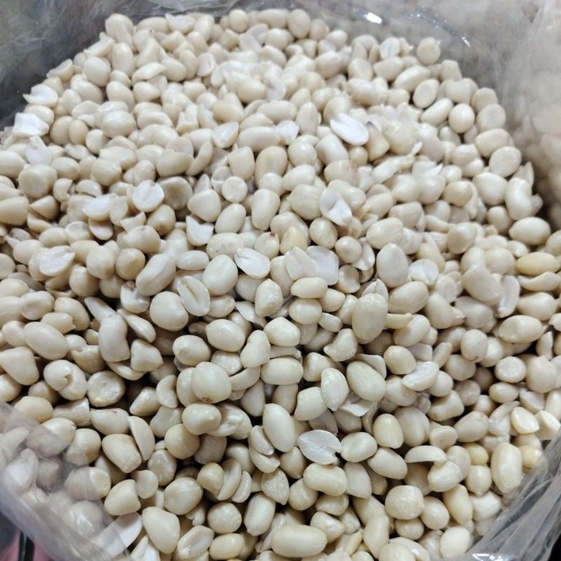 

kacang tanah kupas tanggung/Tuban 1/2kg /500gram