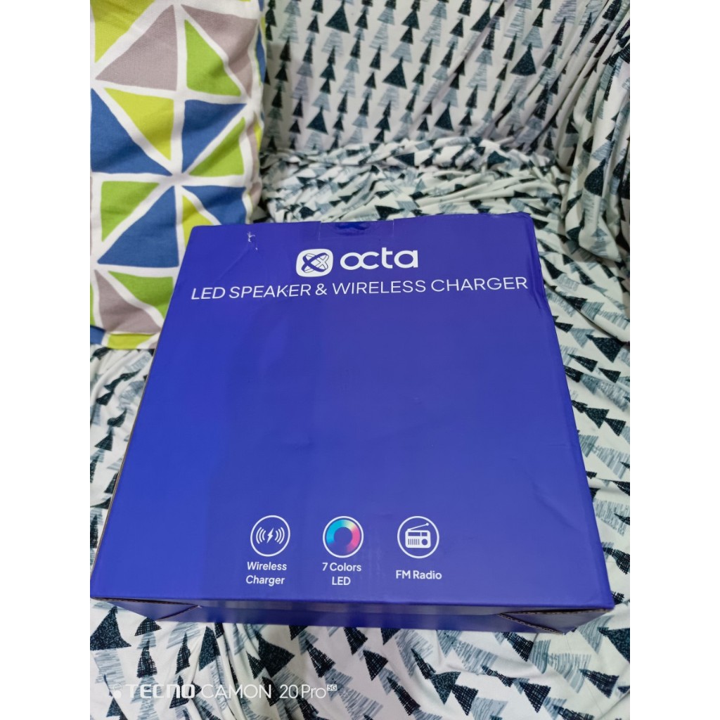 Lampu meja hias RGB LED Speaker Bluetooth With Wireless Charger and FM Radio Smart Home 15W Octa FX 