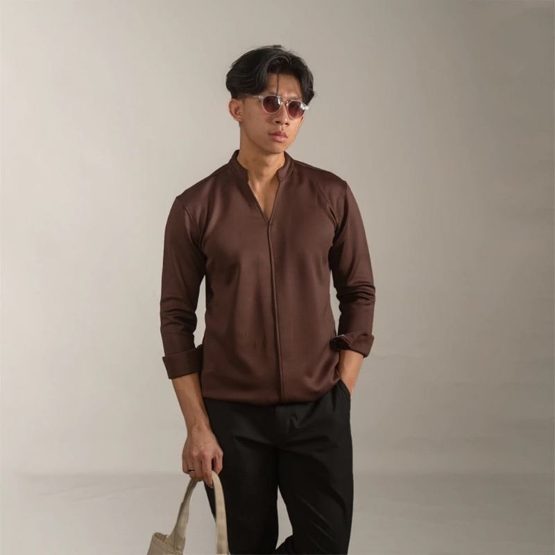 Minimal Shirt Scuba Coffee Size M New Kemeja Lengan Panjang Signore