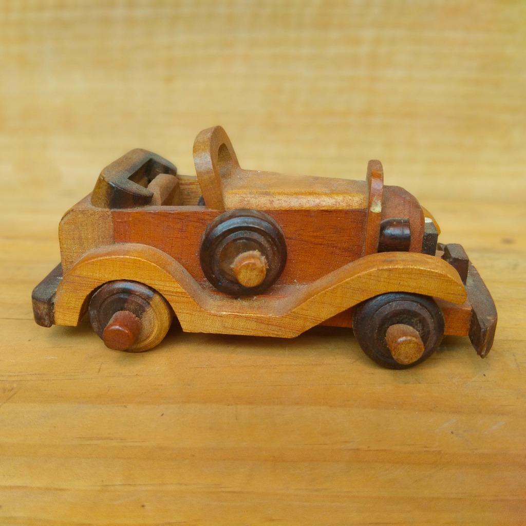 Miniatur Pajangan Mobil Klasik Vintage