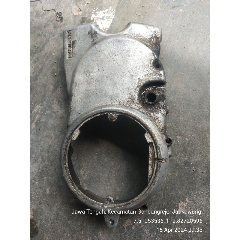 Blok carter bak kiri tutup magnet Yamaha v80 Autolube platina original tahun 1979-1981