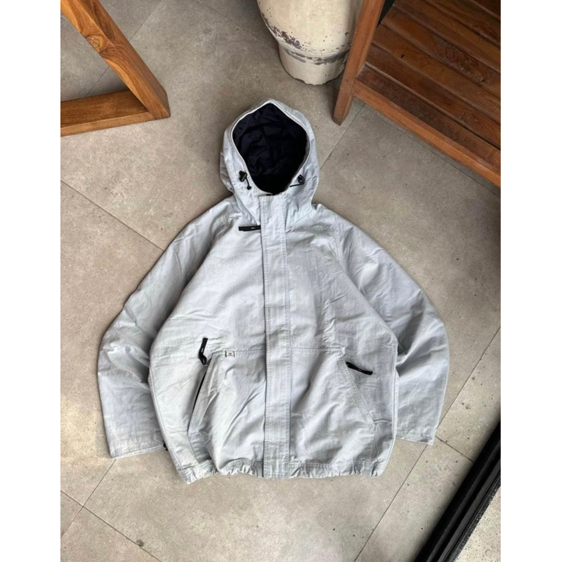 2000s salomon gorpcore jacket