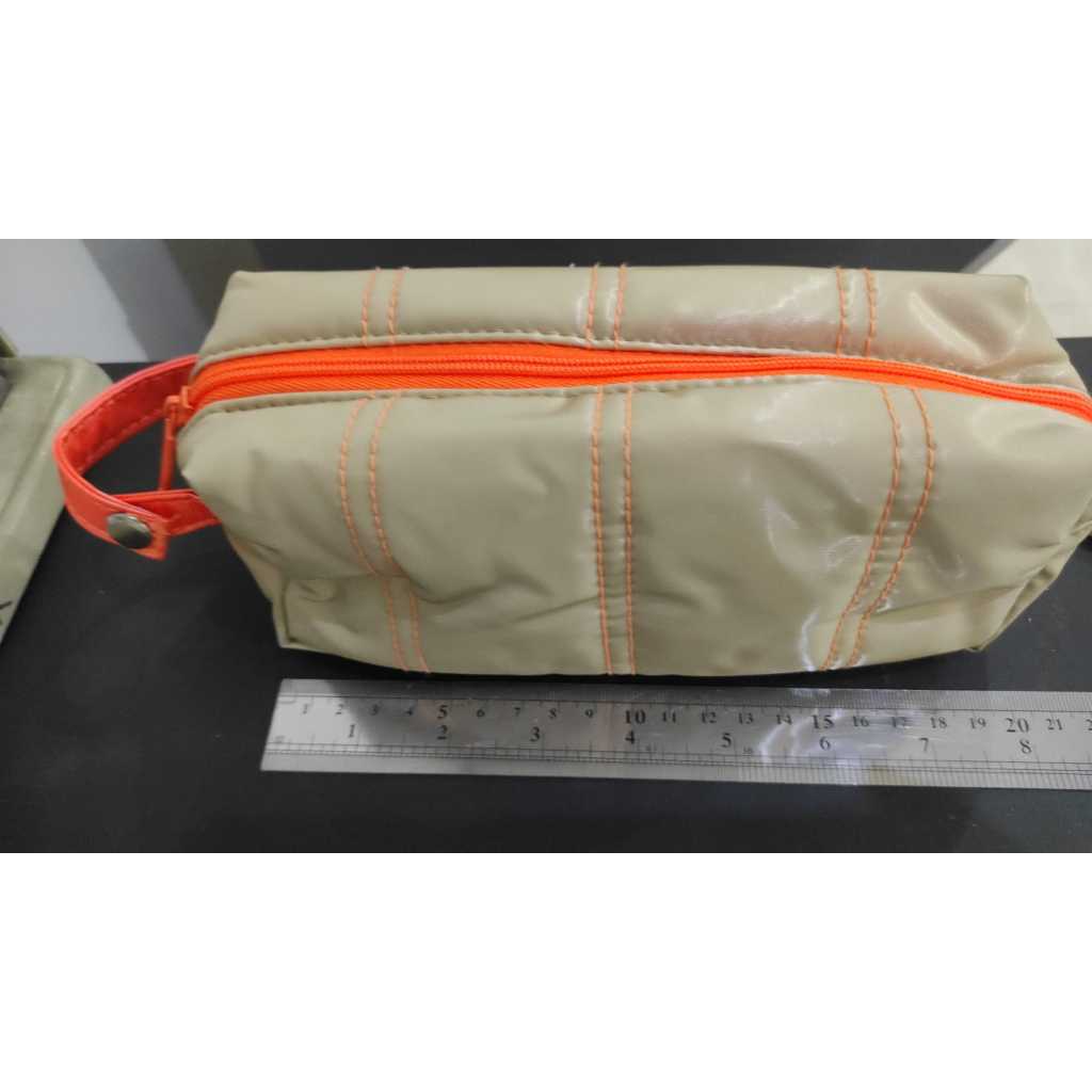 TAS KOSMETK CLINIQUE/POUCH CLINIQUE/MAKE UP CLINIQUE