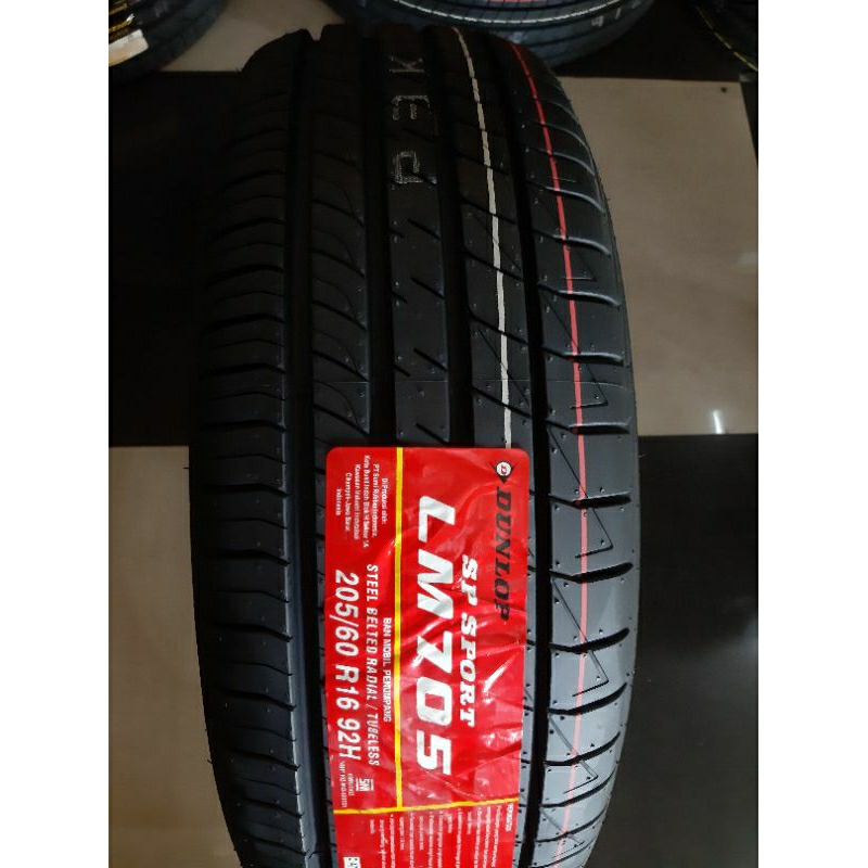 Ban Dunlop 205/60 R16 Lm705