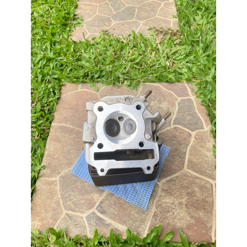 HEAD/KOP MIO SPORTY SUDUTAN RUBAHAN KLEP 28/24 ORI