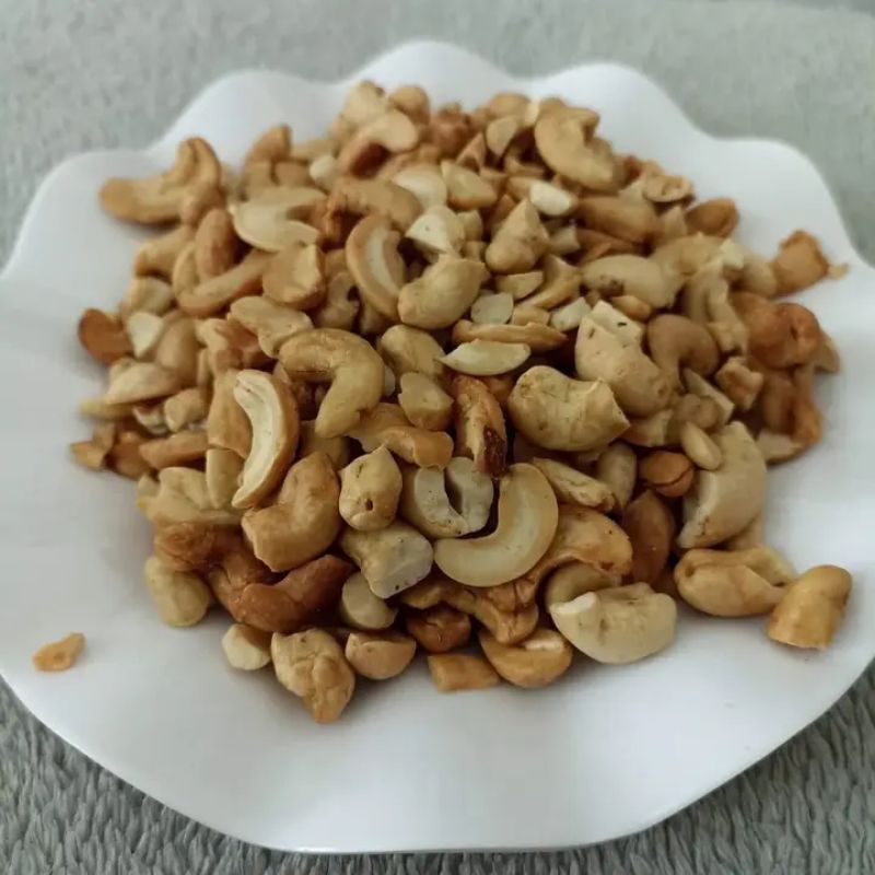 

kacang mete goreng belah patah 100gram