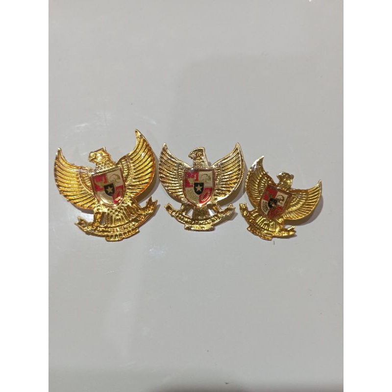 Pin Garuda Resin Kuningan