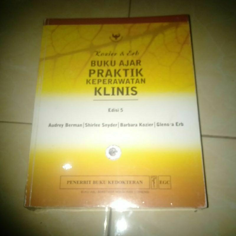 Buku ajar praktik keperawatan klinis