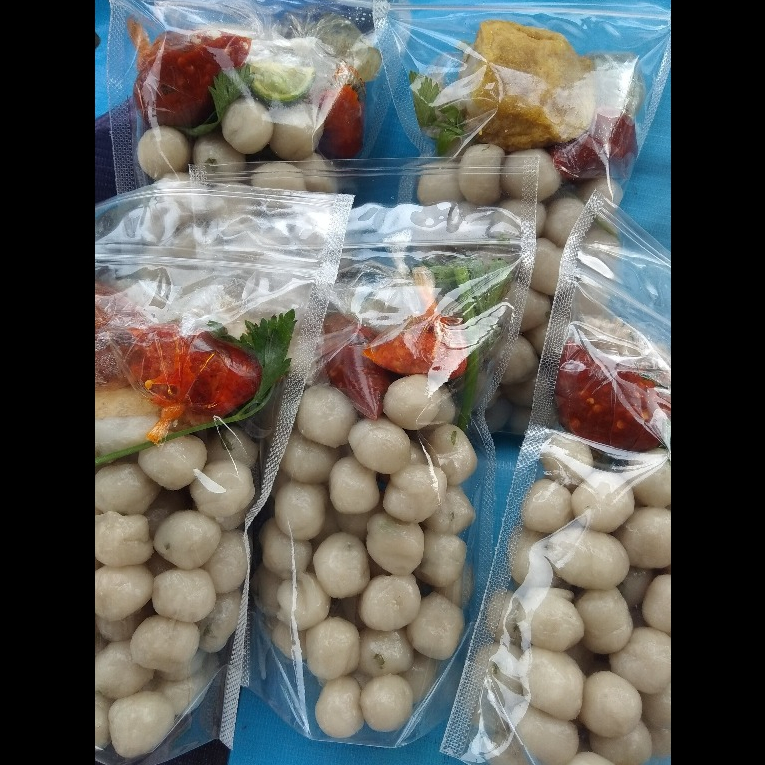 

cilok isi ayam isi 75 cilok goreng/ cilok kuah