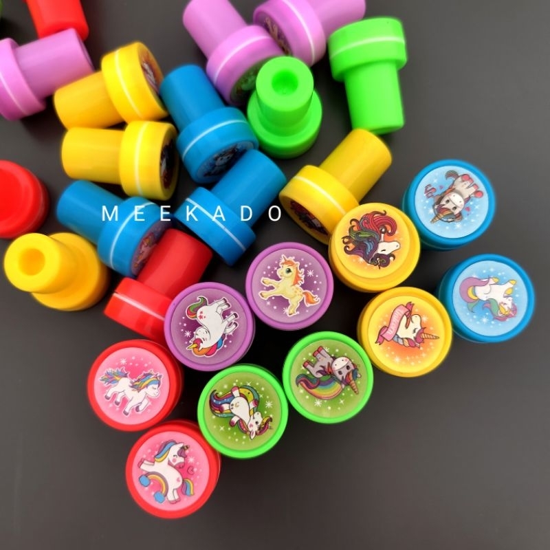 

Stempel Mainan anak Karakter Lucu