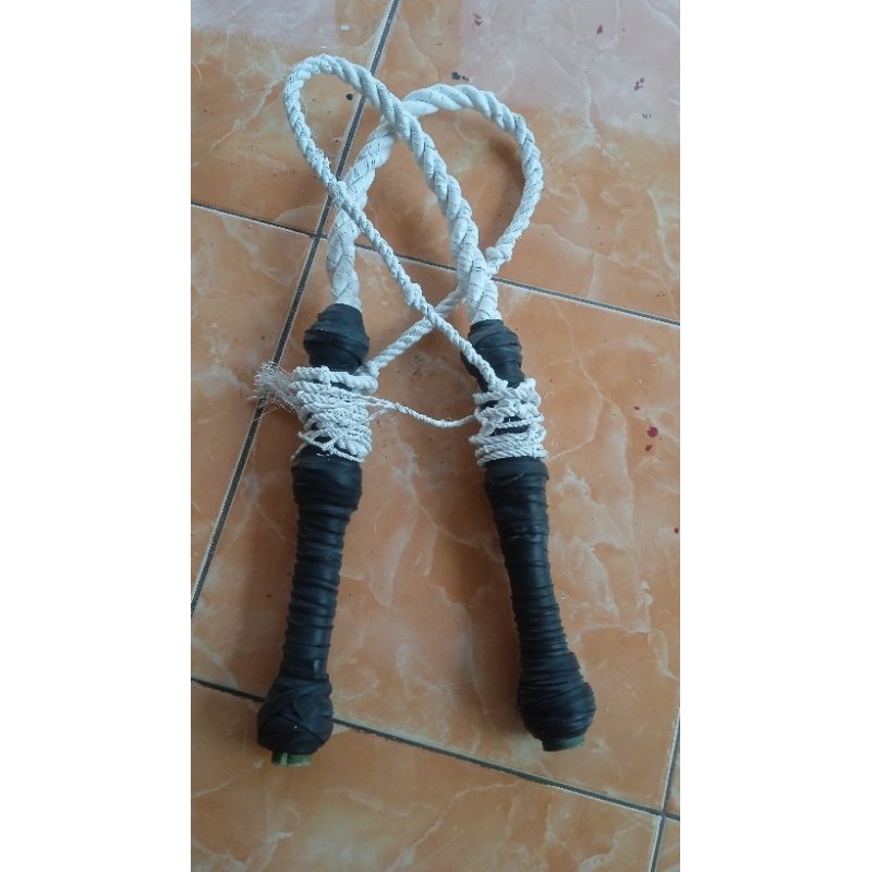 cambuk / pecut
