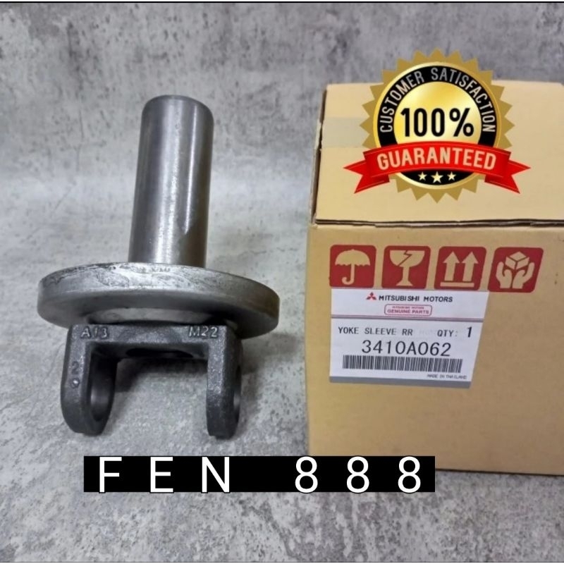 Yoke Sleeve belakang Mitsubishi Triton 2.5 original