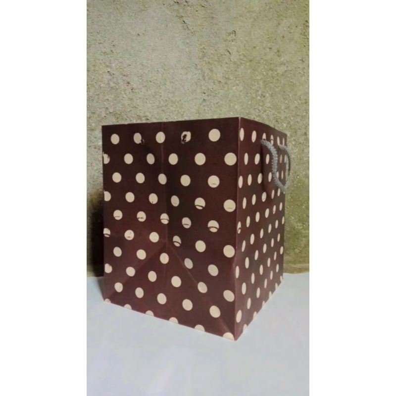 

PAPER BAG MOTIF 25X22X27| TAS NASI KOTAK| TAS HAJATAN| GROSIR TAS KERTAS| TAS KADO| TAS SOUVERNIR