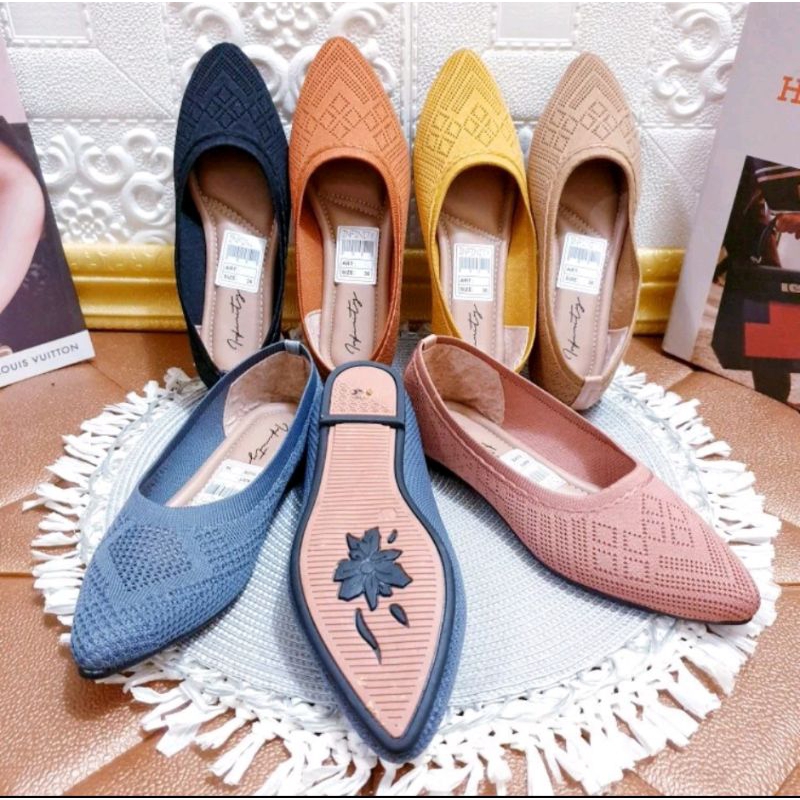 Flat Shoes Bahan Rajut