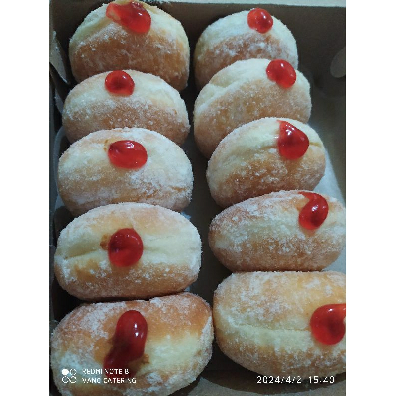 

Bomboloni Strawberry