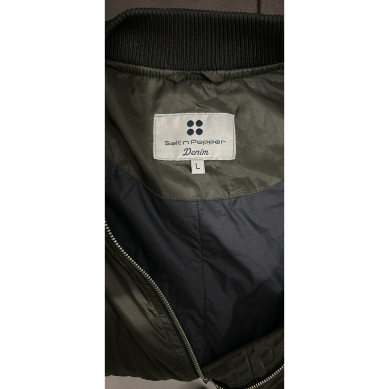 Jaket Bomber Pria Preloved merek Salt n Pepper