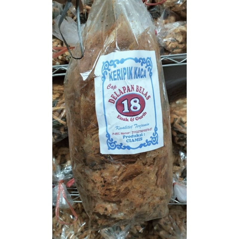 

Kripik Kaca Pedas daun jeruk. Ready kemasan perbal isi 1 kg