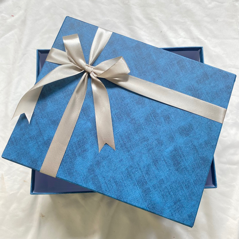 

GIFT BOX | KOTAK KADO (Denim Blue)