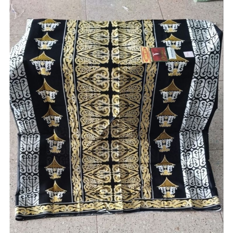 kain sarung katun printing Opera Batak RUmah adat