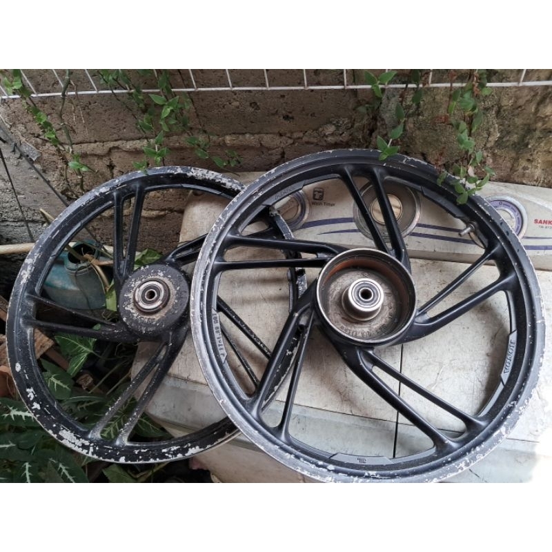 Velg blade bled repsol honda revo absolute bisa pelek racing palang original ori copotan standar kel