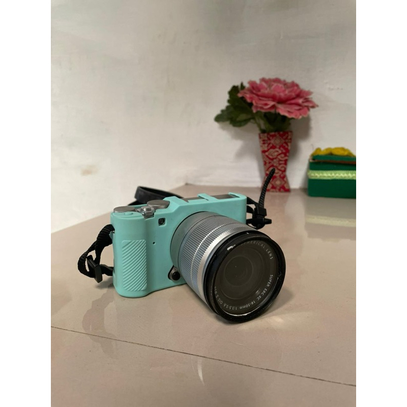 Kamera Fujifilm XA-10 + Kit Lens ( second )