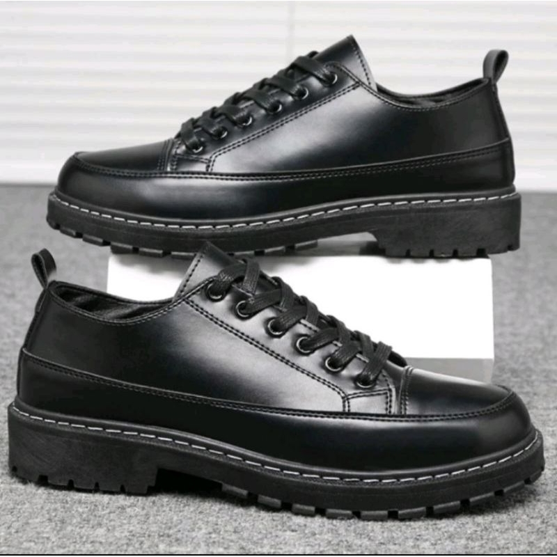 SEPATU DOCMART PRIA FORMAL/SEPATU HITAM CARLOS DOCMART/KERJA/SEKOLAH