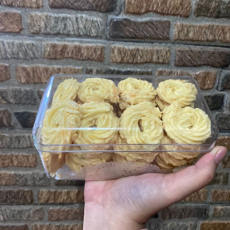 

Kue Kering Premium Sagu Keju Crunchy Butter 300 Gram Manis Renyah Gurih by RaMaChef