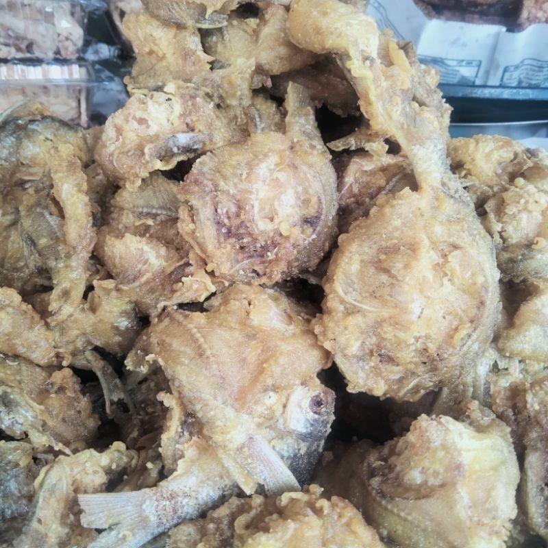 

Wader goreng Waduk Gajah Mungkur Wonogiri,Sangat lezat guriiih