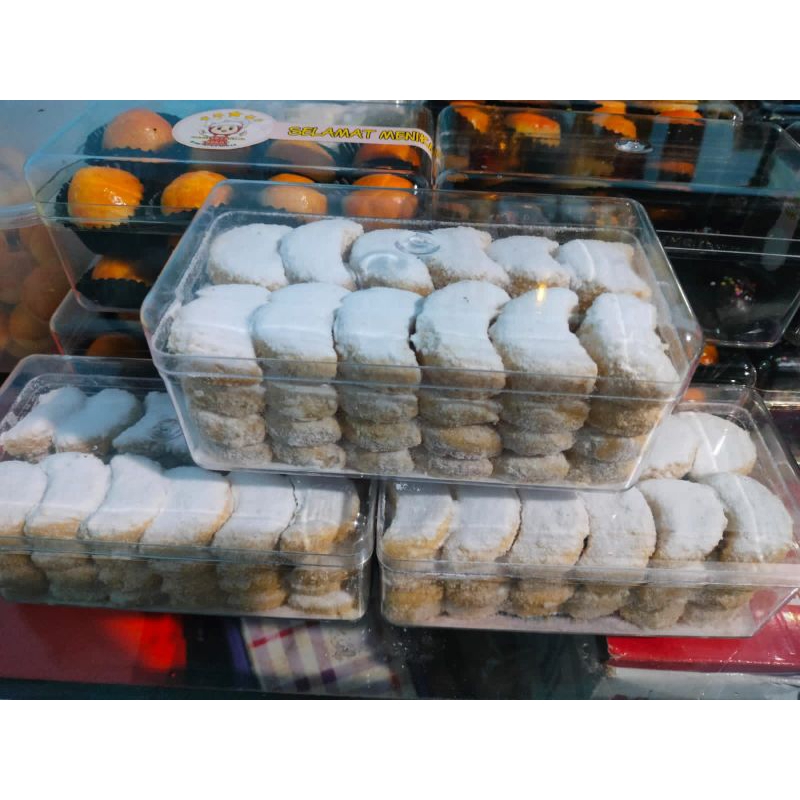 

Putri salju lembut dan lumer by Larissa cake and cookies