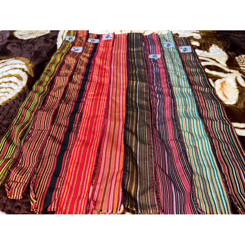 Ikat Kepala Khas Toraja/Ikat Kepala Tenun Khas Toraja