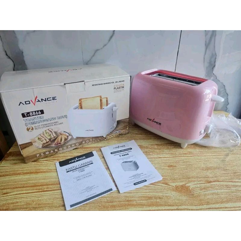 Pemanggang Roti Advance T8866