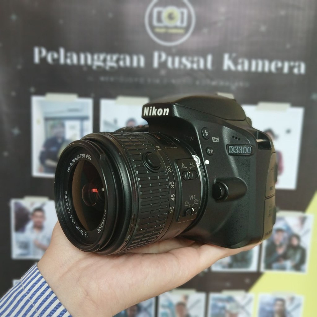 Nikon D3300 + lensa kit 18 - 55mm VR II Second (Kamera DSLR)