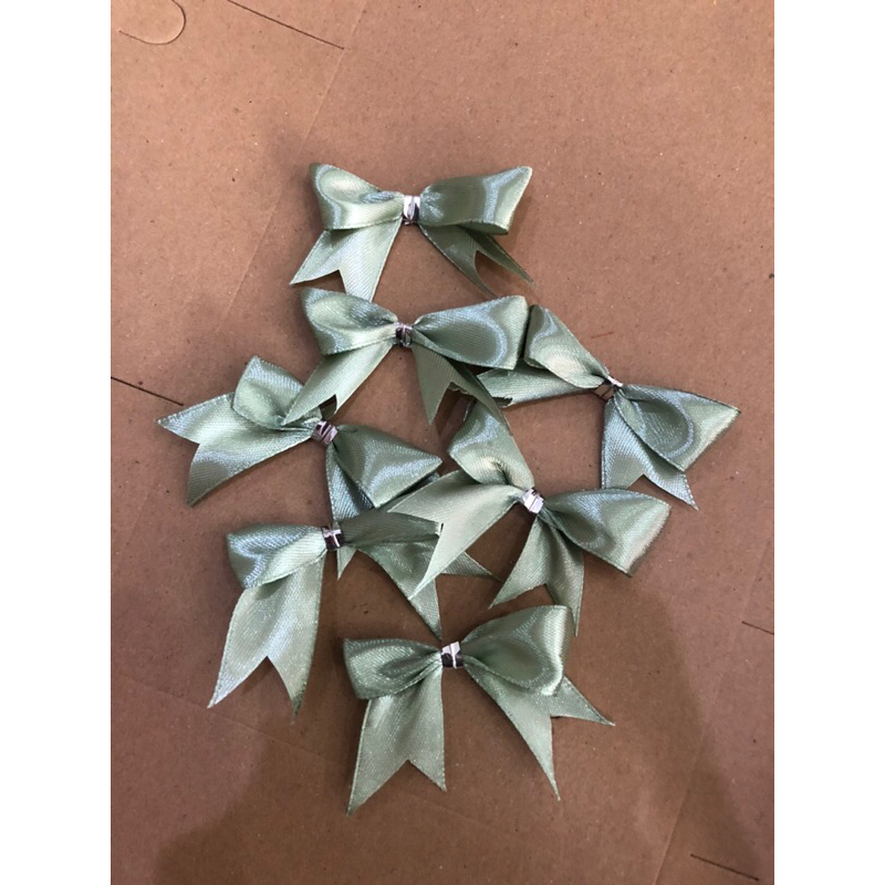 

Rubby- (1pc )Pita Souvenir / Pita kado/ Pita hampers/ pita satin ukur 2cm