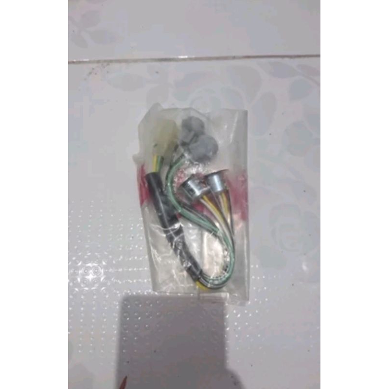 kabel socket fitting reflektor lampu depan sein suzuki smash  shogun 110 125 SP R old lama