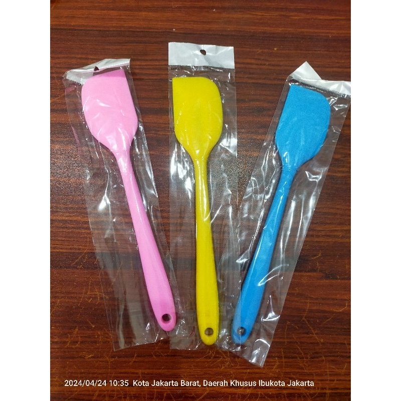 SPATULA SILIKON ANTI PANAS /SOLET RANDOM