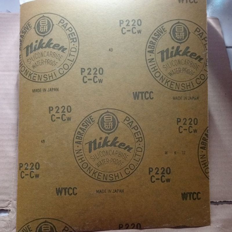 Amplas air nikken grit 220