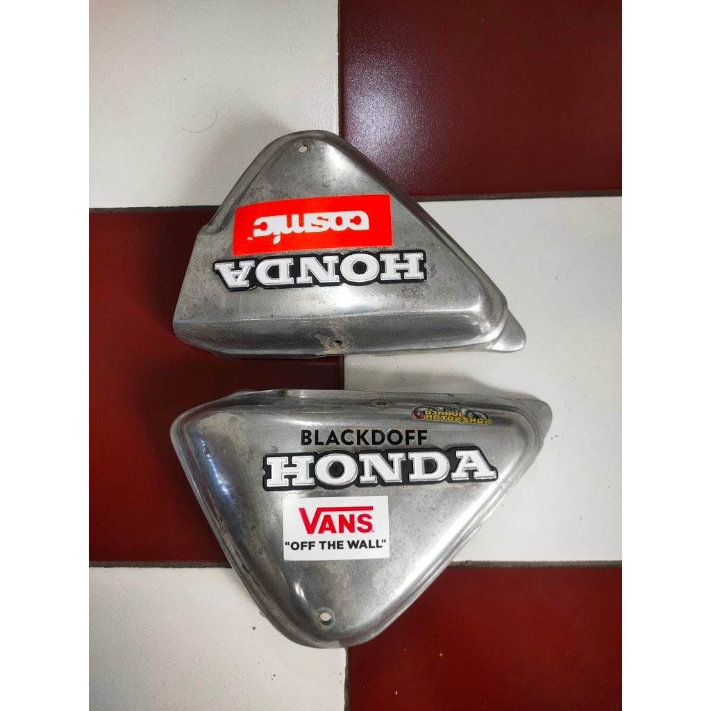 Cover Aki Cb 125 Second