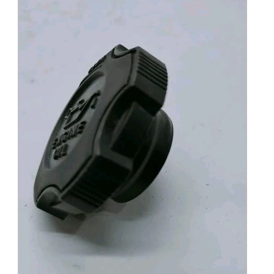 Tutup oli untuk mobil Suzuki Carry