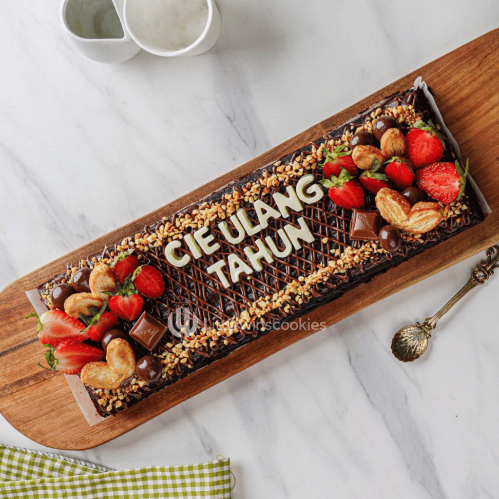 

Brownies Ulang Tahun 30x10 Littlewinscookies