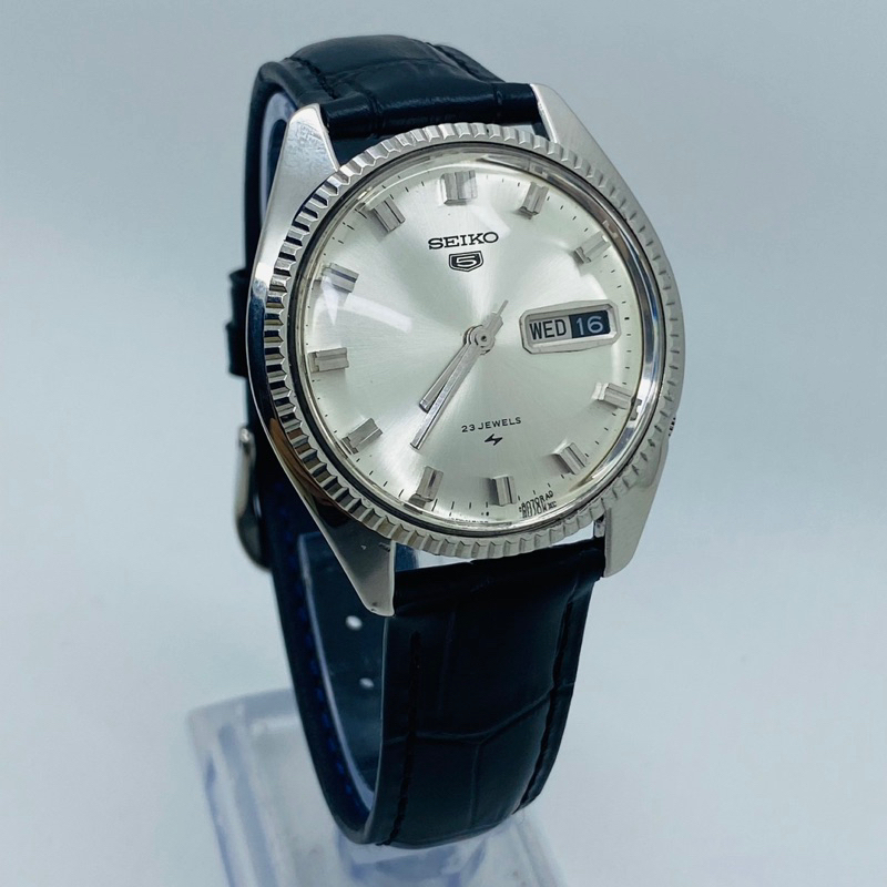 Seiko 5 5126-8050 Japan Domestic Market Fluted Bezel Grey Dial