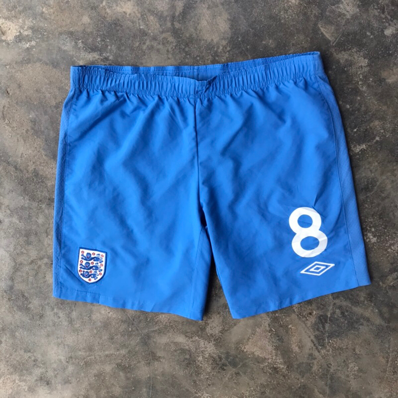 Celana pendek umbro england second