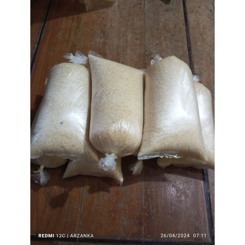 

Gula pasir 1 kilogram
