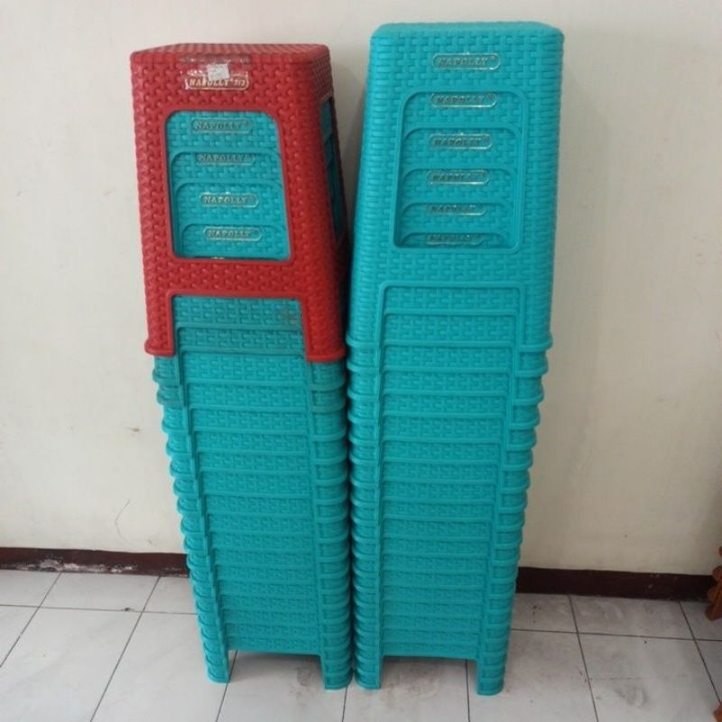 Kursi Napolly Anyaman