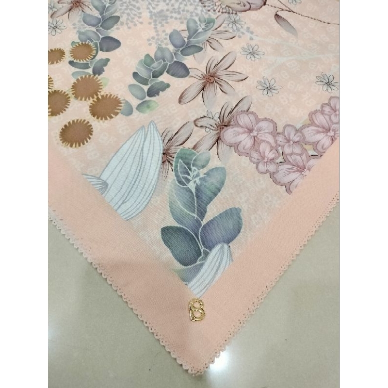 kerudung motif segi empat syar'i premium