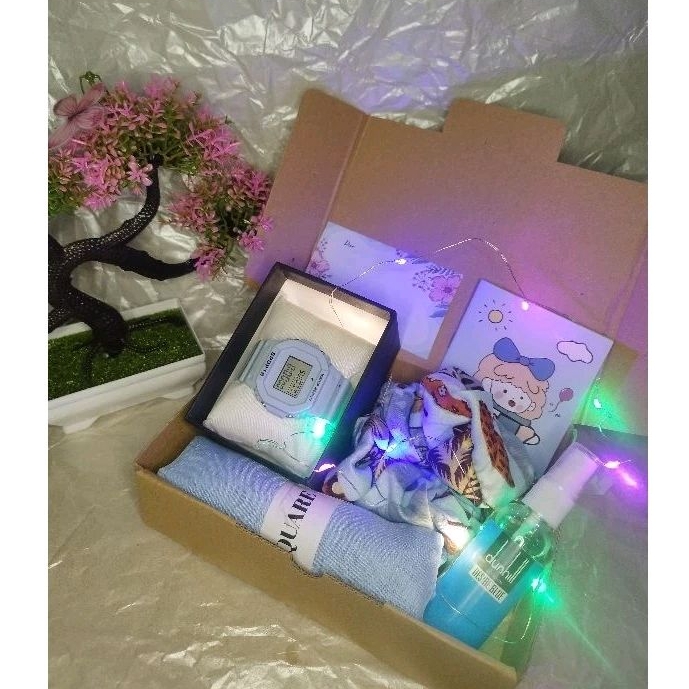 

(FREE CARD+packing) Hampers hijab scruncie/hampers muslimah/hampers wisuda/ hampers lucu buat bestie