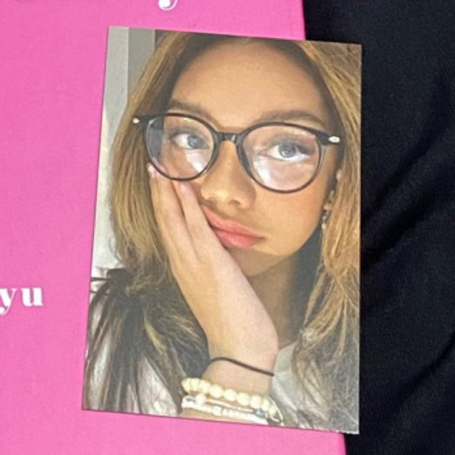 naura ayu a teen’s guide to self-discovery book photocard specs pipi