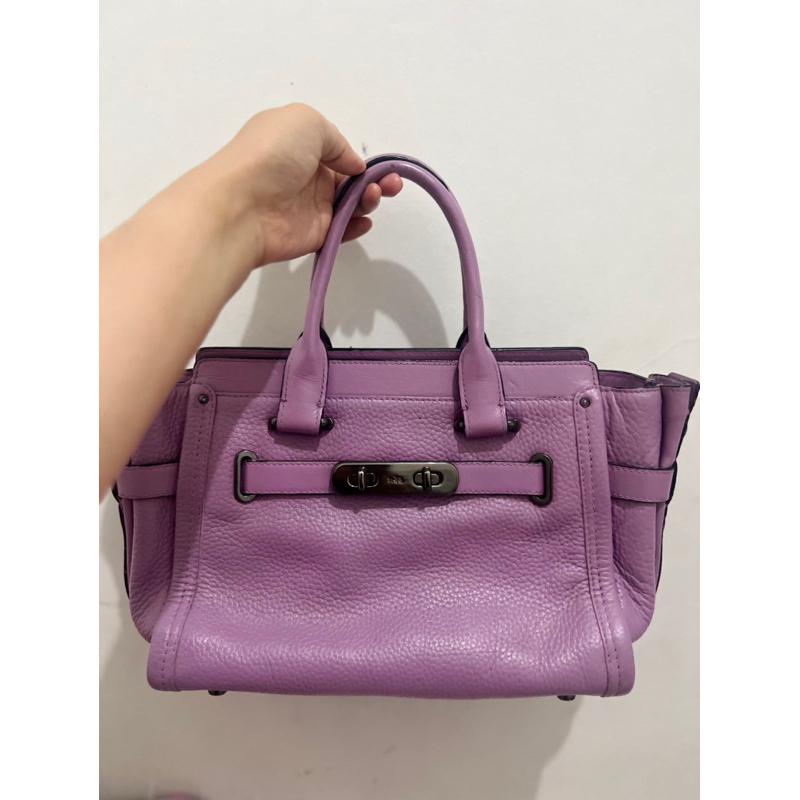 COACH PEBBLE SWAGGER 27